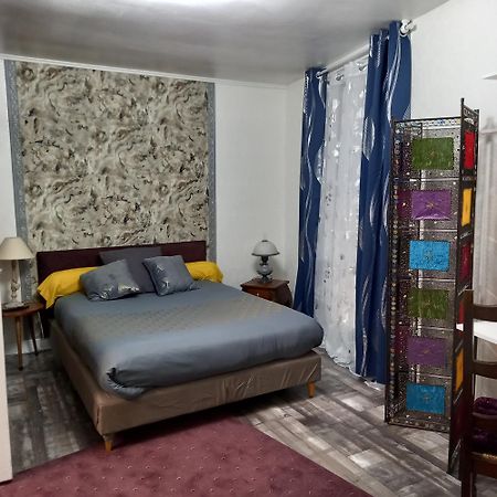 Une Chouette Maison Arcay  외부 사진