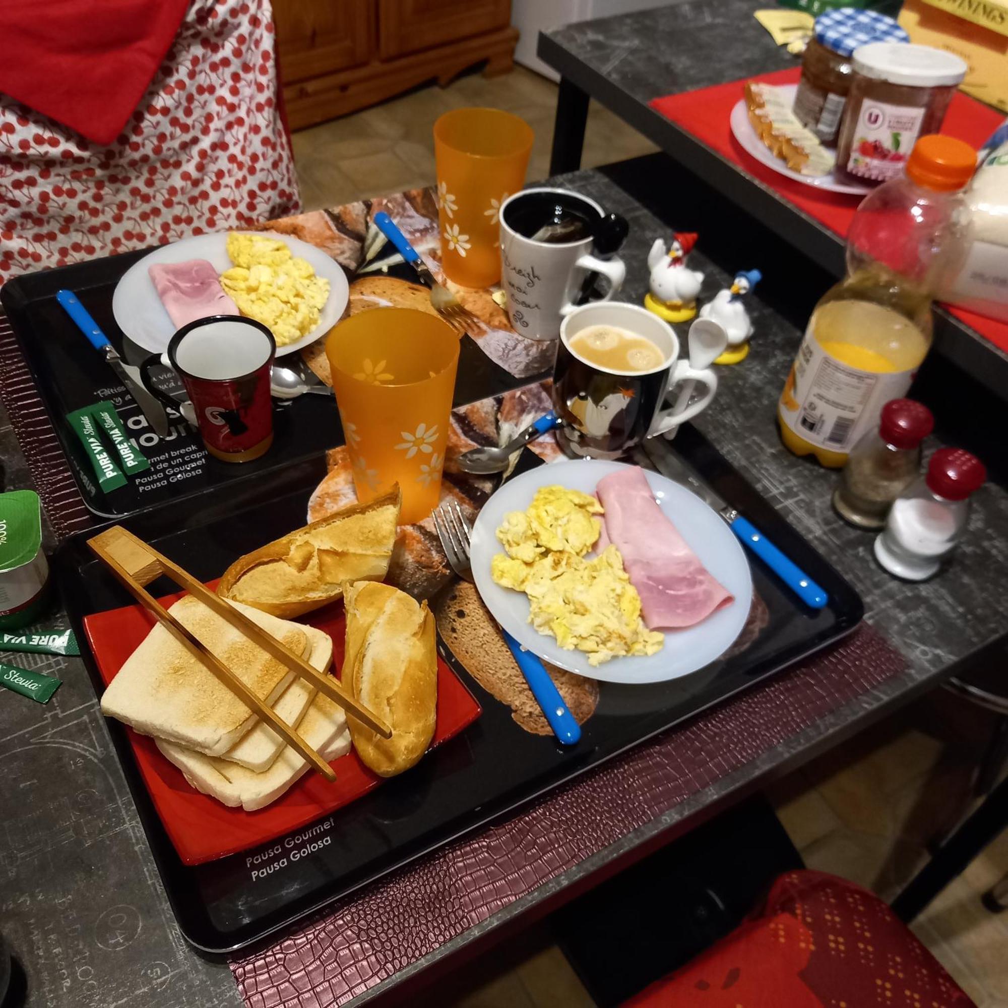 Une Chouette Maison Arcay  외부 사진